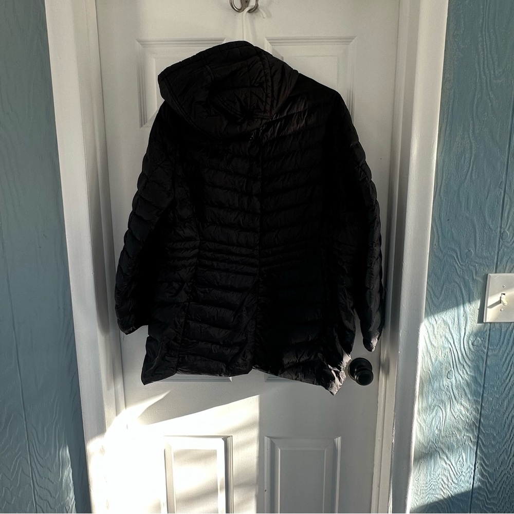 Lands end black lightweight puffer - Picture 4 of 4